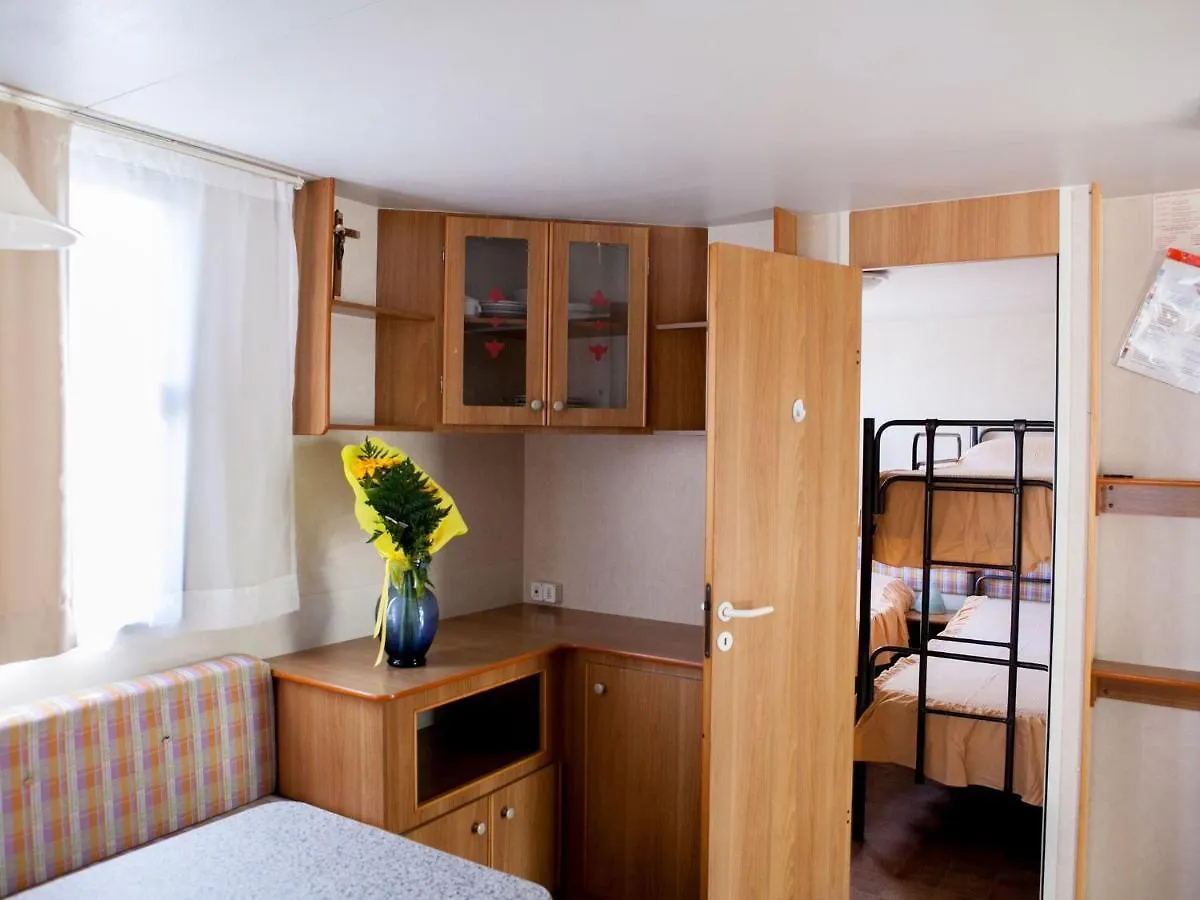 Mobile Home In Cavallino-Treporti With Terrace 0*,  Italia