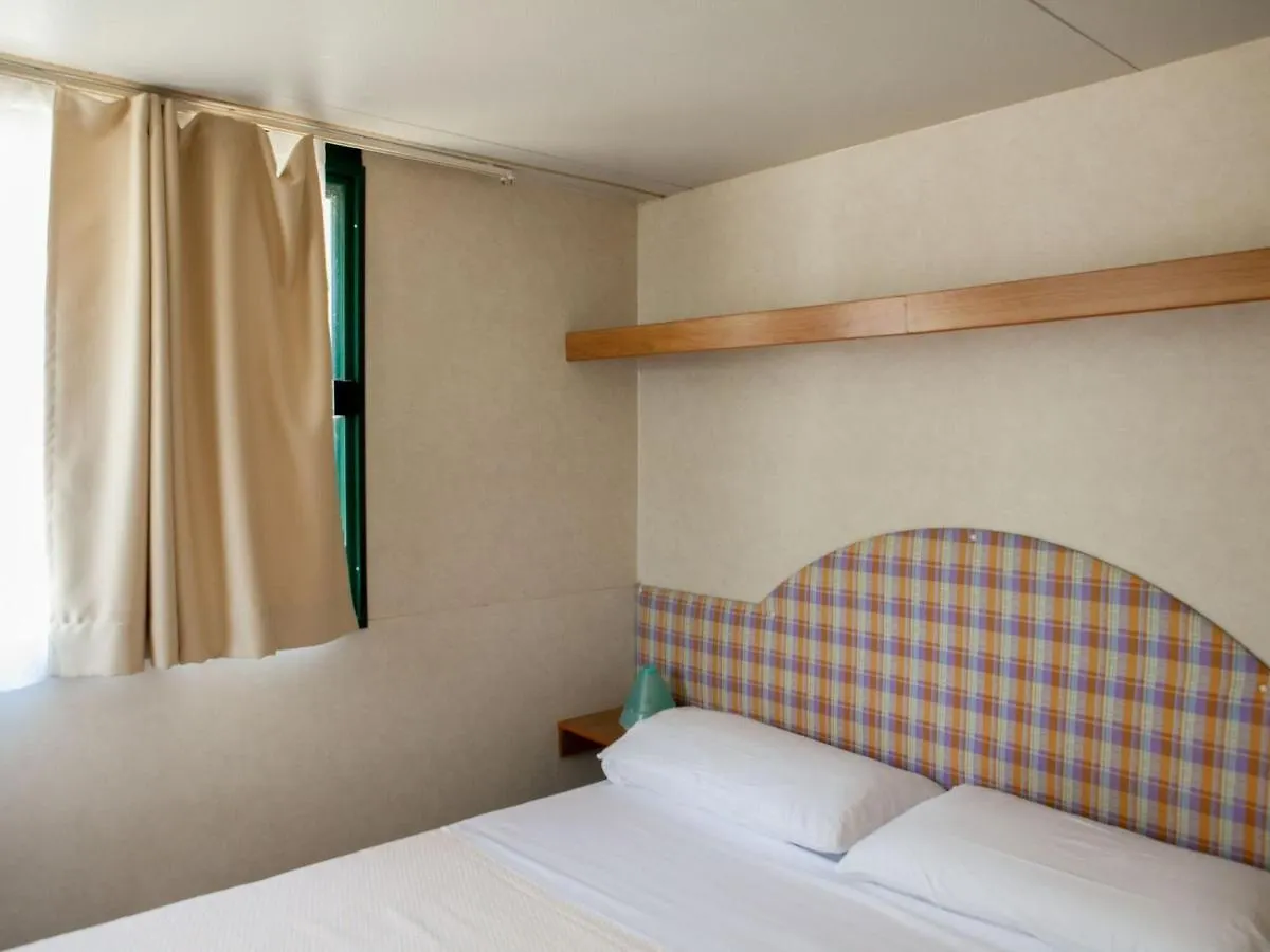 Holiday home Mobile Home In Cavallino-Treporti With Terrace